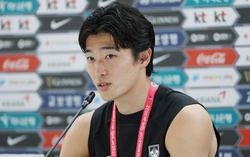 Nam thần xứ Kim chi lập cú đúp tại World Cup 2022 khiến chị em "phát sốt"