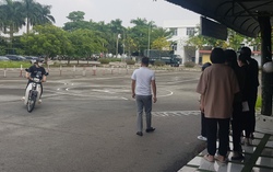 Phản hồi sau bài “Thực hư “bao đậu” lý thuyết thi lấy bằng lái xe máy”: Mời công an điều tra