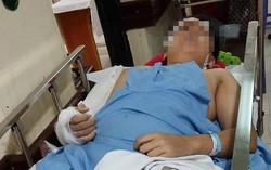 Tụt quần, thộp ngực, vỗ mông - những kiểu đùa nguy hiểm phạm luật của học sinh