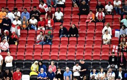 Tại sao các trận đấu World Cup đều "cháy vé" mà khán đài luôn có chỗ trống?
