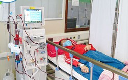 Bỏ điều trị chuyển sang dùng thuốc nam, con phải chạy thận nhân tạo, nguy cơ thay thận