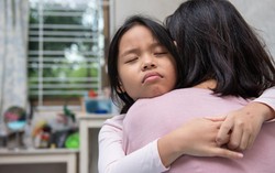 Chuyên viên tư vấn tâm lý chỉ ra 5 sai lầm của cha mẹ khiến con mai một nhân cách