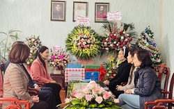 Lãnh đạo Hội LHPN Việt Nam chúc mừng Giáng sinh tại Giáo phận Phát Diệm