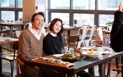 Gặp mẹ kế tương lai, chị em tôi vội lên kế hoạch để đón bà về nhà