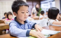 Trẻ có cần học trước khi vào lớp 1 không? – Câu trả lời của giáo viên lâu năm khiến nhiều phụ huynh tỉnh ngộ