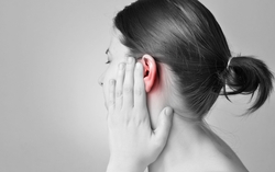 Cách khắc phục và phòng ngừa tình trạng ù tai vào mùa đông