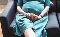 Bà bầu bị cảm lạnh có uống trà gừng được không?