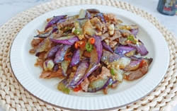 Món xào tốn cơm từ "vua các loại rau"