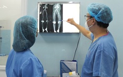 Bị gãy xương, đứt động mạch vì té ghế khi rửa bát