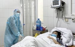 Bà bầu mắc Covid-19 bị vỡ khối thai ngoài tử cung