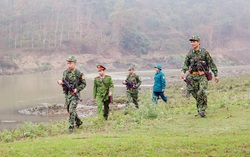 Ngày đầu năm ấm tình đồng đội ở các chốt biên phòng
