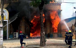 Điều tra vụ cháy quán karaoke khiến 2 vợ chồng tử vong