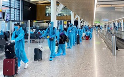 Hàng không huy động nguồn lực đưa người Việt tại Ukraine hồi hương