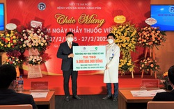 Vietcombank trao tặng 5 tỷ đồng cho Bệnh viện Đa khoa Xanh Pôn