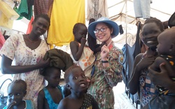 Nữ quân nhân mũ nồi xanh với nỗi khắc khoải ở Nam Sudan 