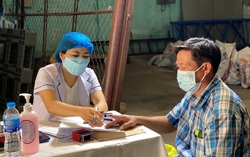 TPHCM triển khai đợt cao điểm chiến dịch bảo vệ người trên 65 tuổi có bệnh nền