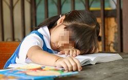 Phụ huynh lo sốt vó khi con sắp vào lớp 1 mà vẫn chưa biết chữ