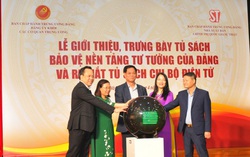 Giới thiệu Tủ sách Bảo vệ nền tảng tư tưởng của Đảng và ra mắt Tủ sách Chi bộ điện tử
