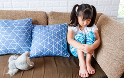 Nhận biết những dấu hiệu căng thẳng quá mức ở con và cách phòng tránh