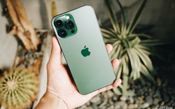 FPT Shop giảm đến 6 triệu, nhân đôi bảo hành khi đặt trước iPhone 13 Series Xanh lá mới 