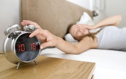 Thiếu ngủ ngăn chặn quá trình tự sửa chữa của giác mạc