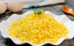 Cách làm cơm rang trứng ngon như ăn hàng