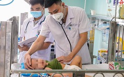 Những sai lầm khi sơ cứu trẻ uống nhầm dầu thắp đèn