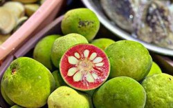 Chị em đổ xô mua quả chay, giá 80.000 đồng/kg