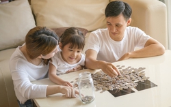 "Gia đình mình có bao nhiêu tiền" - câu trả lời của phụ huynh sẽ thay đổi cuộc đời con