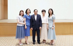 Thủ tướng: Nghiên cứu giải pháp phù hợp để báo chí tăng cường tiềm lực