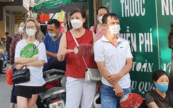 Mẹ “mù chữ” động viên con thi vào lớp 10: “Chỉ cần con cố gắng, trượt mẹ không trách mắng!”