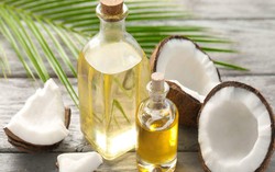 Công dụng bất ngờ khi làm đẹp từ dầu dừa