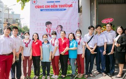 Prudential đồng hành cùng học sinh nghèo vượt khó tại TPHCM
