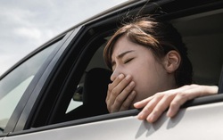 3 thao tác nhỏ chống sốc nhiệt khi đi xe ô tô dưới trời nắng nóng