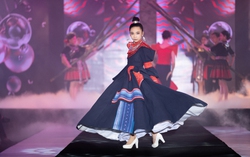 1.000 người mẫu hội tụ tại show diễn thời trang quảng bá du lịch