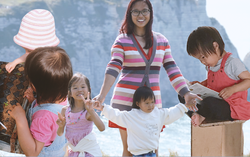 Mẹ Việt ở Pháp: Dù ở đâu thì cốt lõi gia đình, giáo dục trẻ và tình người đều giống nhau