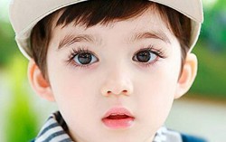 Sự thật về việc cắt lông mi cho trẻ sơ sinh để con có đôi mi dài, cong vút