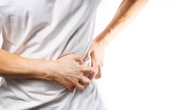 Nguy cơ mắc bệnh tiết niệu ở nam giới vào mùa hè