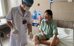 Đắp lá cây và lông nhím trị bỏng, bệnh nhân bị hoại tử, lở loét