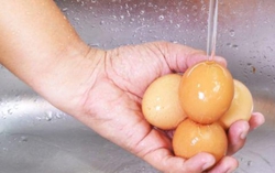 Cô gái 25 tuổi ung thư gan, "thủ phạm" là cách dùng trứng ai cũng tưởng quá tốt