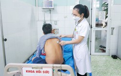 Nhập viện cấp cứu vì ngộ độc thuốc lá điện tử