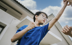 Ngực cậu bé 11 tuổi phát triển như ngực bé gái, cha mẹ đừng chủ quan với căn bệnh này