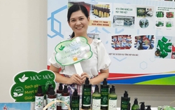 Giáo viên Hóa học sáng tạo sản phẩm chăm sóc cơ thể và bảo vệ môi trường