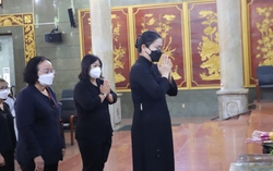 Hội LHPN Việt Nam viếng bà Võ Thị Dung - lão thành Cách mạng, nguyên Phó Ban Tổ chức, TƯ Hội