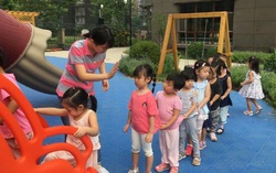 Chuyên gia tâm lý gợi ý: Đưa trẻ ra sân chơi, nếu thấy trẻ có 3 đặc điểm này thì tương lai sẽ rất rạng rỡ