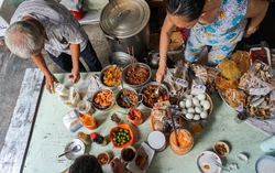 TP.HCM: Quán cháo 1.000 đồng, 10 năm không tăng giá