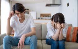 Mẹ không cho tiền, em trai nói một câu mà tim tôi đau nhói