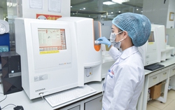 Cập nhật xét nghiệm và kỹ thuật chẩn đoán hình ảnh trong chẩn đoán và điều trị bệnh