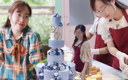 Cô gái 27 tuổi bỏ ngân hàng về bán bánh, mùa Trung thu kiếm trăm triệu