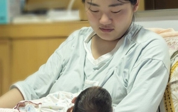 Đẻ xong nằm viện 3 ngày, sáng nào mẹ chồng cũng cho ăn 1 món khiến nàng dâu nghẹn ngào